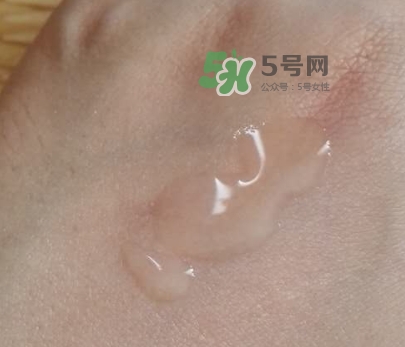 悅木之源菌菇水是爽膚水嗎？悅木之源菌菇水是精華嗎