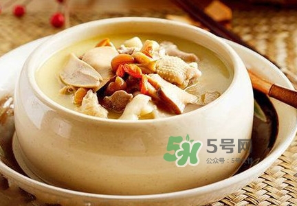 松茸煲排骨怎么做？松茸燉排骨有什么功效