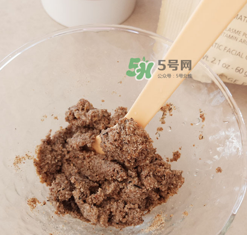 思妍麗雞飼料面膜好用嗎？思妍麗雞飼料面膜一周用幾次？