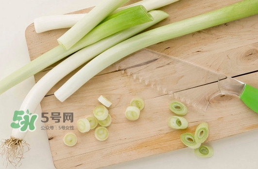 大蔥是堿性食物嗎？大蔥是酸性還是堿性？