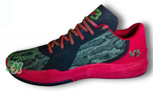 球哥品牌bbb lamelo ball首款個人簽名球鞋mb1多少錢？