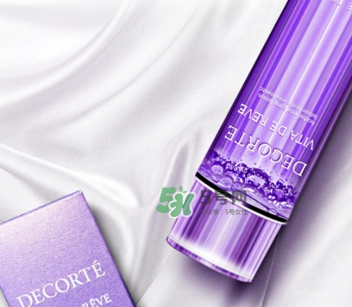 黛珂紫蘇水和cpb水磨精華哪個(gè)好？紫蘇水和cpb水磨搭配