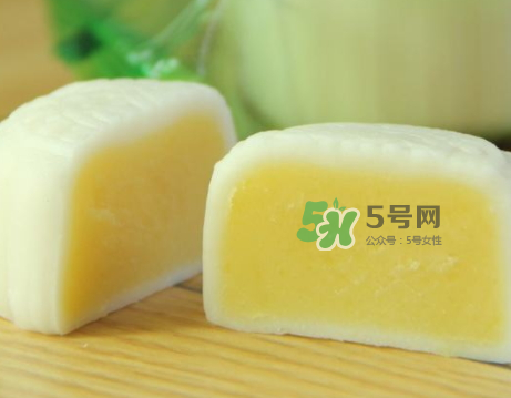 冰皮月餅有什么餡的_可以做什么餡_什么餡最好吃 冰皮月餅有什么餡的_可以做什么餡_什么餡最好吃