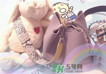 find kapoor包包真假怎么辨別_find kapoor包包真假對比圖 find kapoor包包真假怎么辨別_find kapoor包包真假對比圖