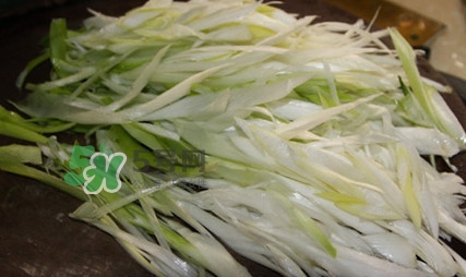 大蔥怎么切絲？大蔥怎么切好看