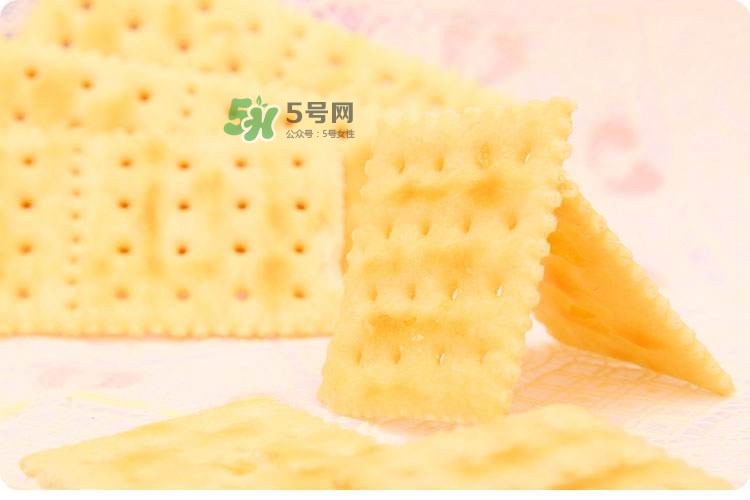 孕婦能吃蘇打餅干嗎？孕婦吃蘇打餅干好嗎？