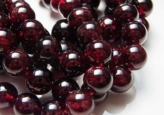 石榴石是什么做的？石榴是是怎么形成的？