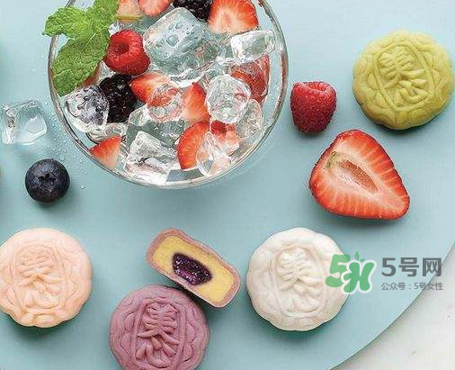 冰皮月餅皮太黏怎么辦？冰皮月餅粘手怎么回事？