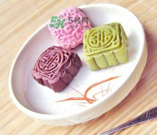 吃冰皮月餅長(zhǎng)胖嗎？冰皮月餅的熱量高嗎？