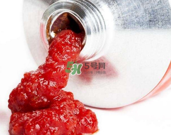 衣服上的番茄醬怎么洗掉？番茄醬如何洗掉