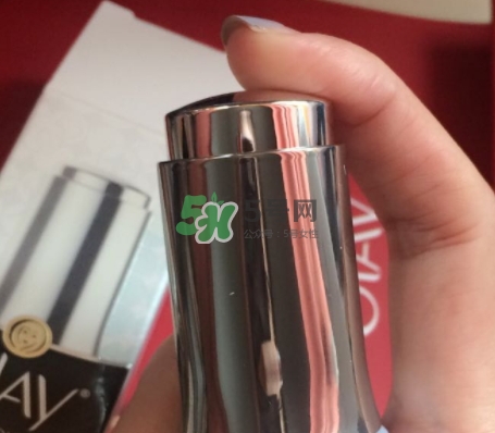 olay小白瓶會(huì)長(zhǎng)毛嗎？olay小白瓶長(zhǎng)黑毛是怎么回事？