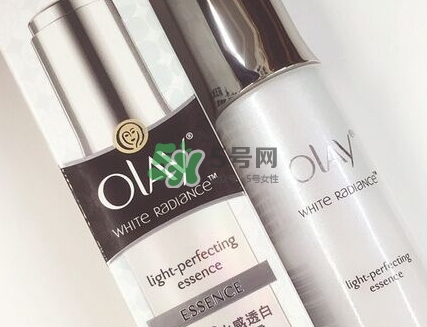 olay小白瓶和樂敦cc美容液哪個好？olay小白瓶和樂敦cc順序
