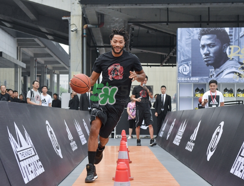 2017羅斯中國(guó)行上腳穿的球鞋是什么牌子_哪個(gè)型號(hào)？