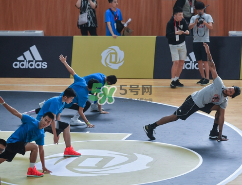 2017羅斯中國(guó)行上腳穿的球鞋是什么牌子_哪個(gè)型號(hào)？