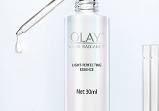 olay淡斑小白瓶和olay光感小白瓶哪個好？