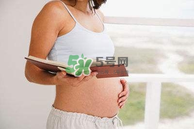 臍帶繞頸是什么意思？臍帶繞頸兩周怎么糾正？