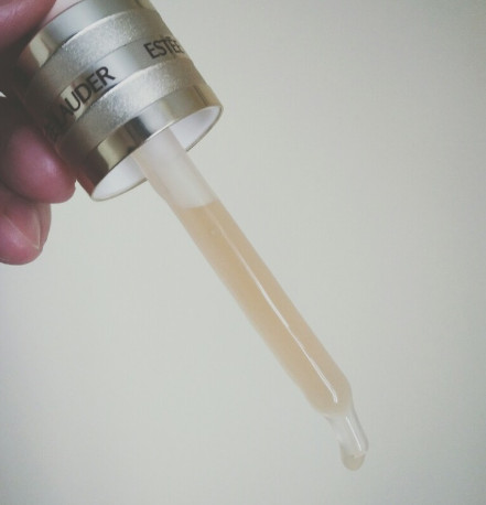 雅詩蘭黛小棕瓶精華怎么樣 雅詩蘭黛小棕瓶面部精華好用嗎 雅詩蘭黛小棕瓶精華怎么樣 雅詩蘭黛小棕瓶面部精華好用嗎