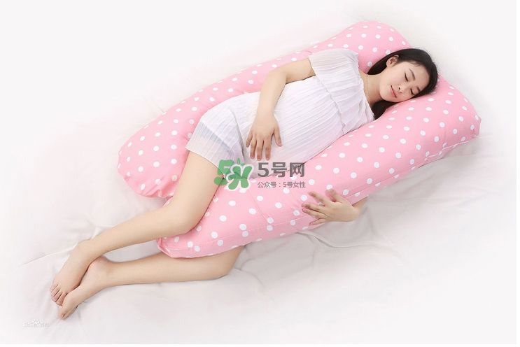 孕婦睡姿會影響寶寶嗎？孕婦睡姿對寶寶的影響