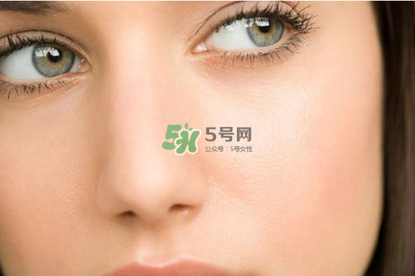 眼霜會(huì)導(dǎo)致脂肪粒嗎？怎么選擇適合自己的眼霜？