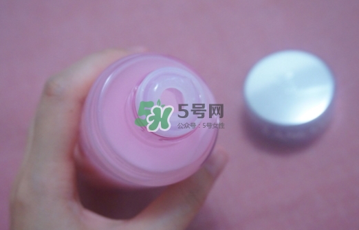 蘭蔻粉水和神仙水哪個(gè)好？粉水和神仙水可以一起用嗎？