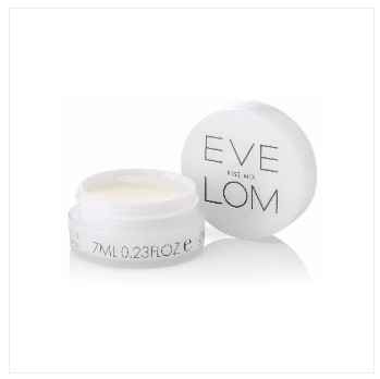 嘴唇干裂脫皮用什么唇膏好 我選擇涂這4款 嘴唇干裂脫皮用什么唇膏好 我選擇涂這4款