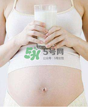孕婦奶粉和普通奶粉的區(qū)別  懷孕必須喝孕婦奶粉嗎？