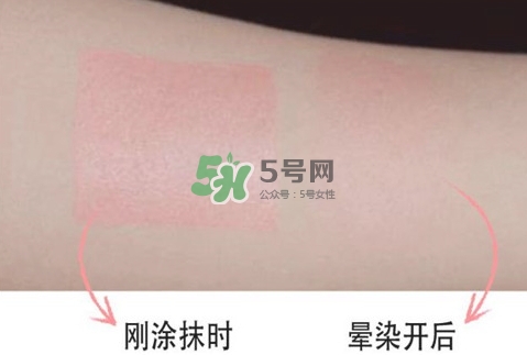 美寶蓮微醺氣色感應(yīng)腮紅棒怎么樣？美寶蓮腮紅棒怎么用