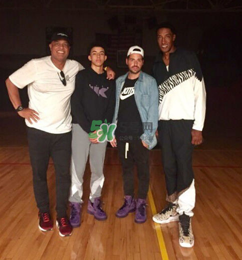 kitx與nike air maestro 2聯(lián)名復古戰(zhàn)靴實物什么樣_上腳效果 kitx與nike air maestro 2聯(lián)名復古戰(zhàn)靴實物什么樣_上腳效果