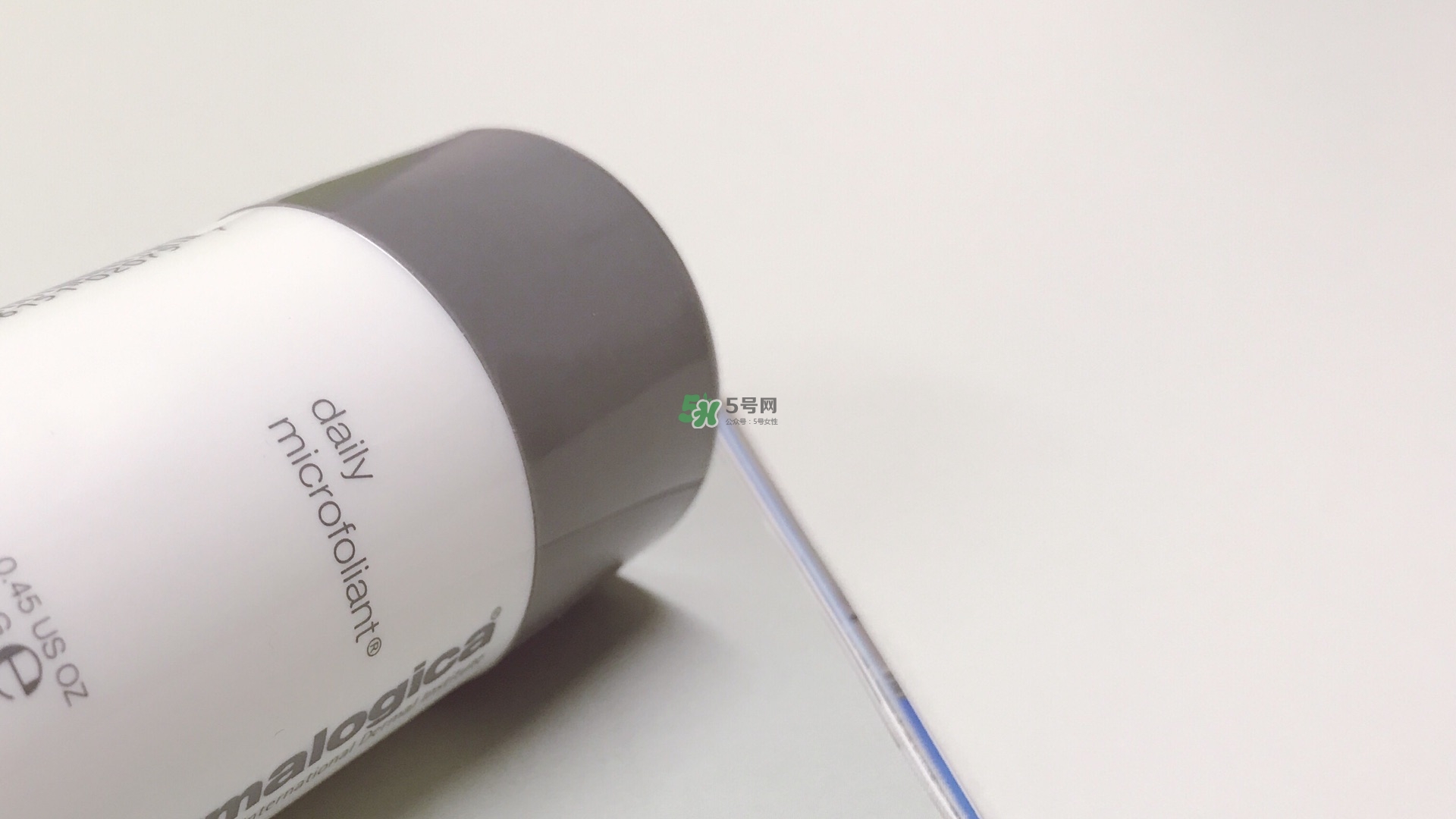 油痘肌適合什么護(hù)膚品 油痘肌的皮膚護(hù)理方法 油痘肌適合什么護(hù)膚品 油痘肌的皮膚護(hù)理方法