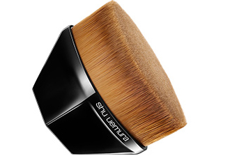 植村秀55號粉底刷好用嗎？植村秀55零刷痕粉底刷怎么用