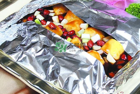 錫箔紙用哪一面？錫箔紙有正反面嗎