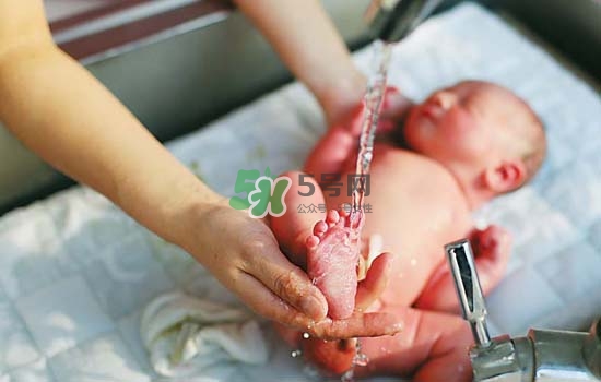 巨大兒長大后會正常嗎？巨大兒的寶寶有什么要注意的嗎