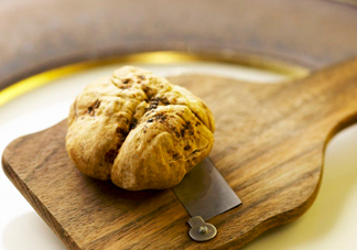 中國(guó)哪里有白松露？黑松露和白松露哪個(gè)貴？