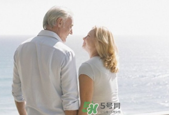 婚外情離婚財(cái)產(chǎn)如何分配？婚外情離婚賠償