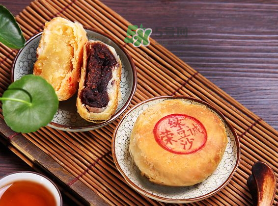 酥皮月餅烤多長(zhǎng)時(shí)間？酥皮月餅水油面比例