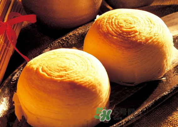 酥皮月餅烤多長(zhǎng)時(shí)間？酥皮月餅水油面比例