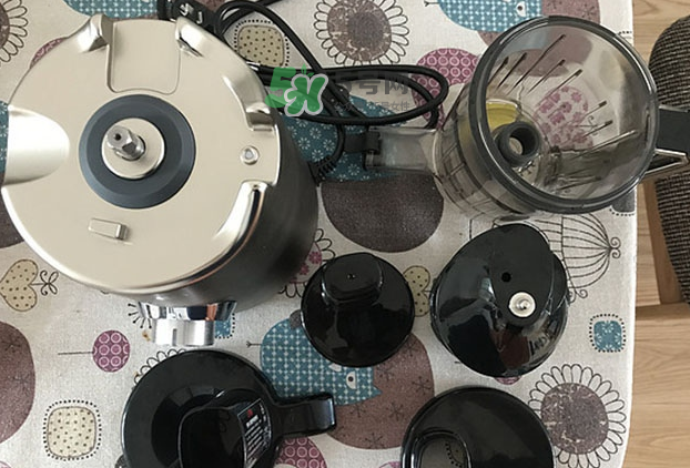 魔膳師榨汁機怎么樣？魔膳師便攜式榨汁機好用嗎？