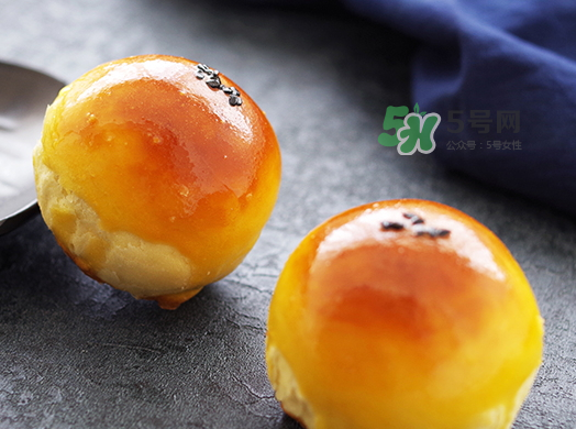 蛋黃酥多少錢一個(gè)？蛋黃酥多少錢一盒？