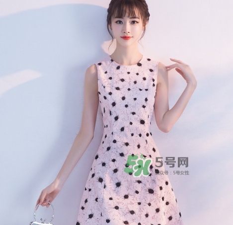 十月份去三亞穿什么衣服？10月份去三亞穿衣搭配