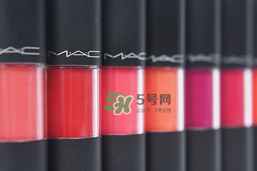 魅可棒棒糖唇釉持久度怎么樣？魅可清新唇釉好用嗎？