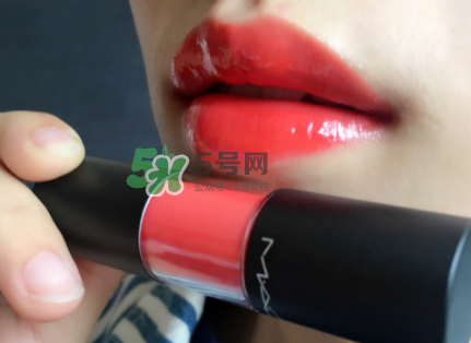 魅可棒棒糖唇釉持久度怎么樣？魅可清新唇釉好用嗎？