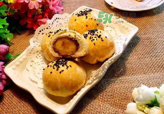 蛋黃酥為什么會(huì)破皮？蛋黃酥破皮的原因