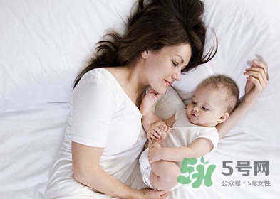 破腹產(chǎn)多久可以喂養(yǎng)母乳？破腹產(chǎn)惡露多久后干凈算正常