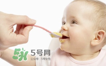 一歲后的寶寶如何喂養(yǎng)？寶寶喝牛奶好嗎？