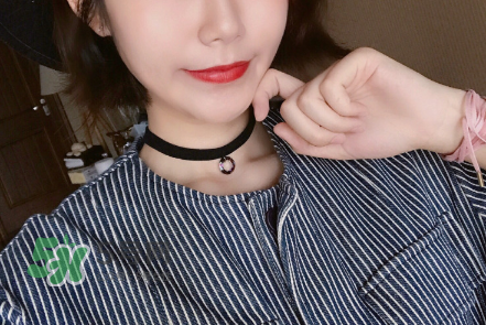 希思黎口紅試色 希思黎口紅多少錢？