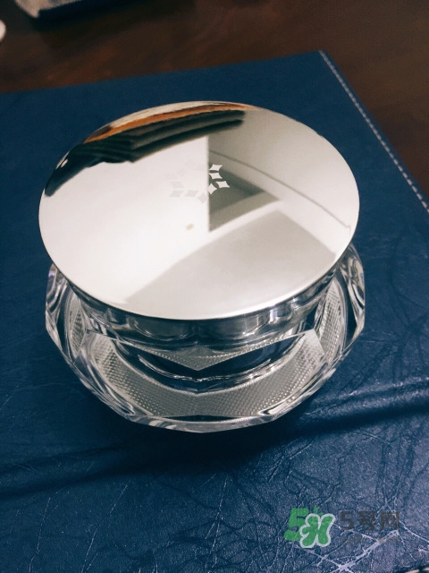 dds鮭魚干細(xì)胞精華好用嗎 dds鮭魚干細(xì)胞精華怎么樣 dds鮭魚干細(xì)胞精華好用嗎 dds鮭魚干細(xì)胞精華怎么樣