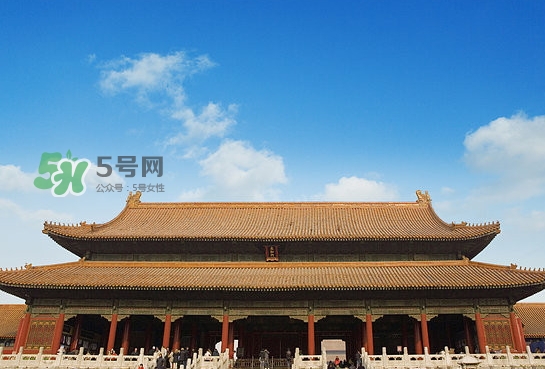 十月份去北京穿什么？10月份去北京穿什么衣服