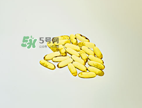 魚肝油可以空腹吃嗎？空腹可以吃魚肝油嗎？