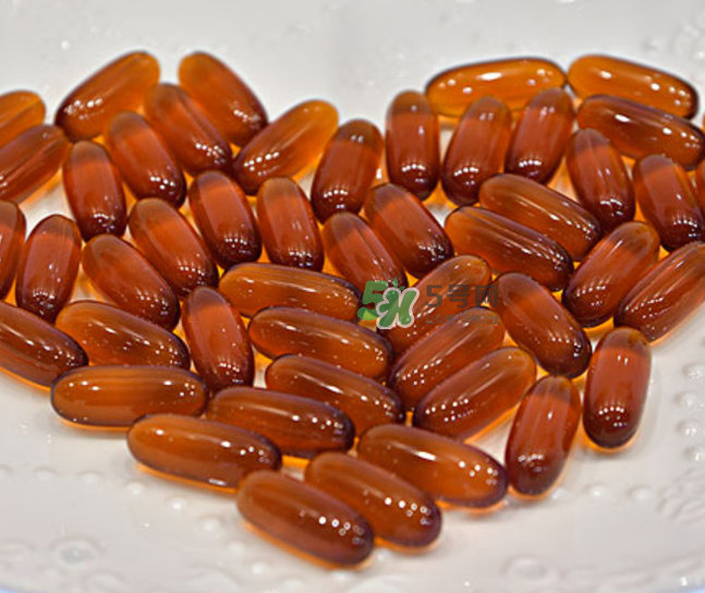 魚肝油可以和鈣一起吃嗎？魚肝油可以和奶粉一起吃嗎？