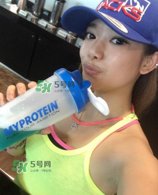 練肌肉一定要吃蛋白粉嗎？健身一定要吃蛋白粉嗎？